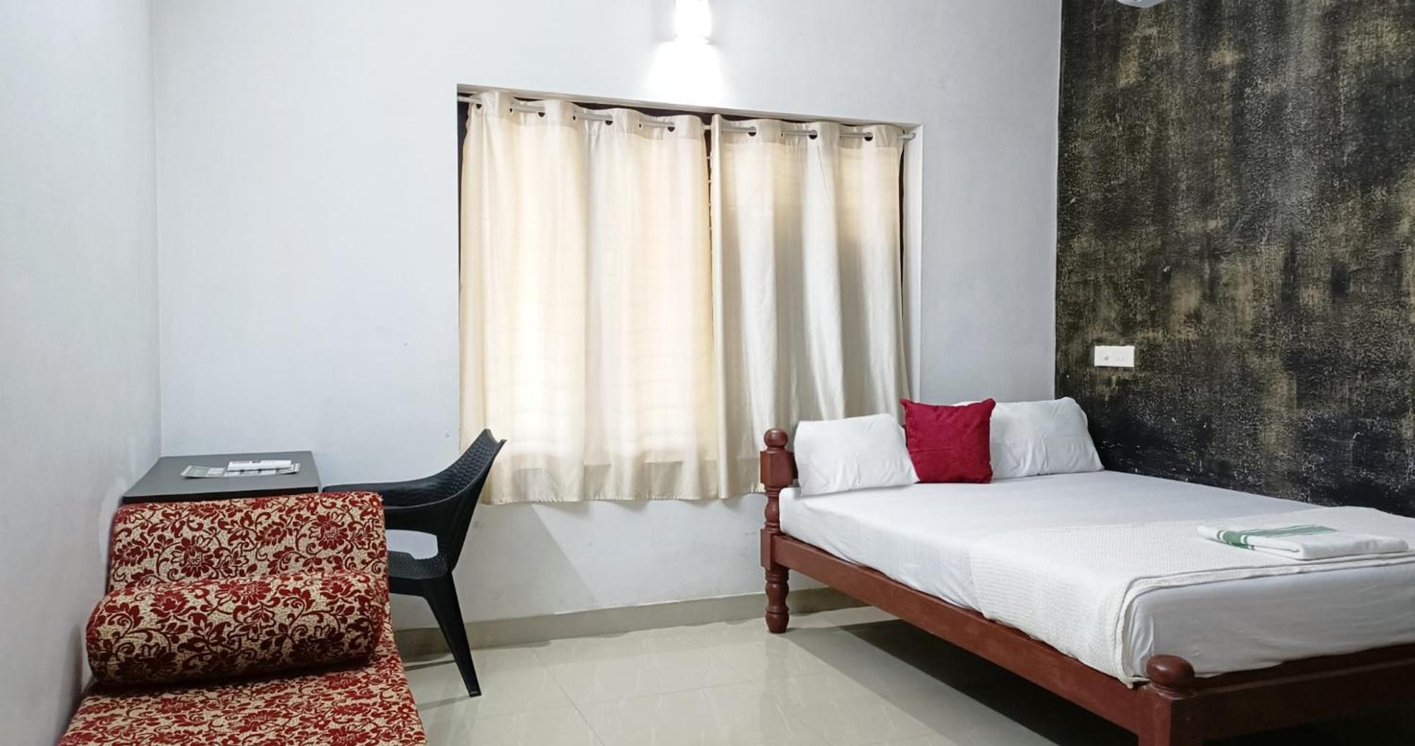 Alma Homestay *