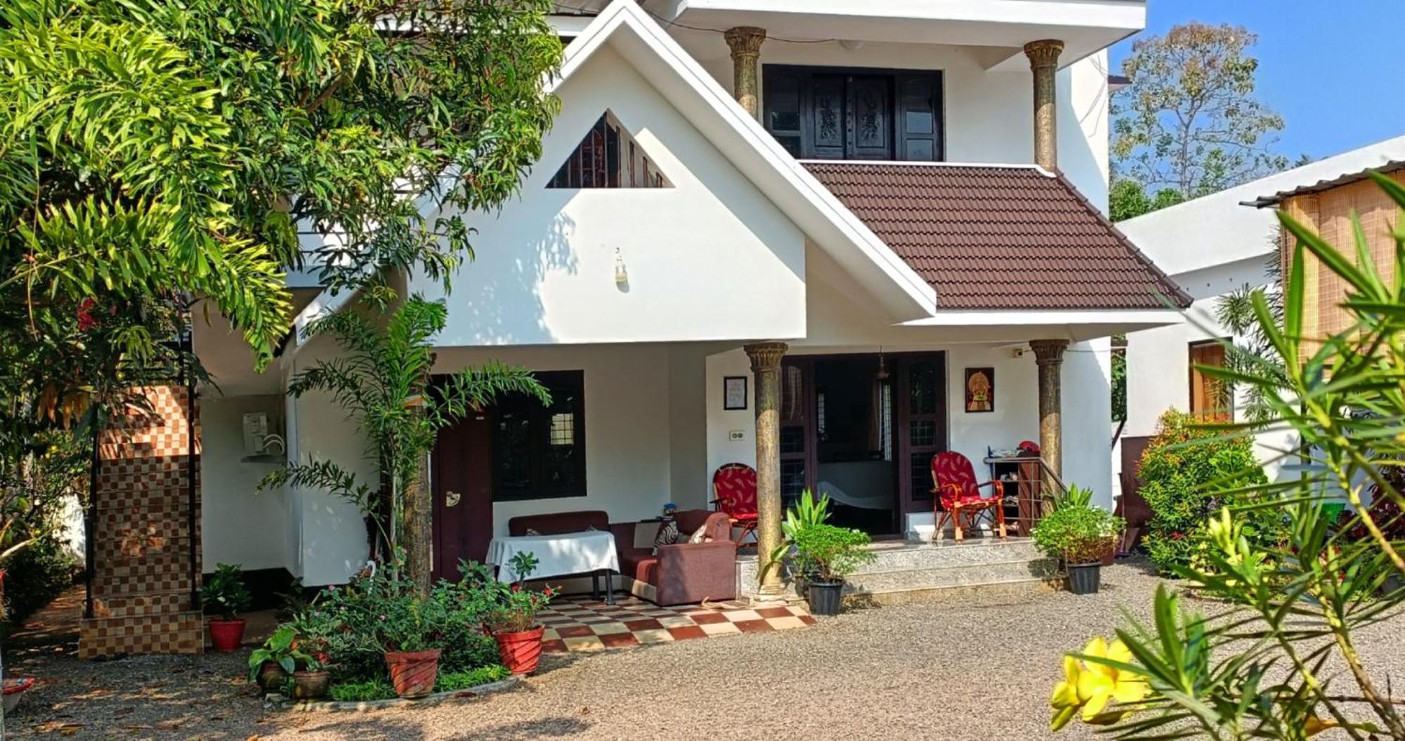 Alma Homestay *